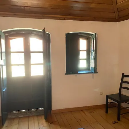 Casa Da Barreira Holiday home *